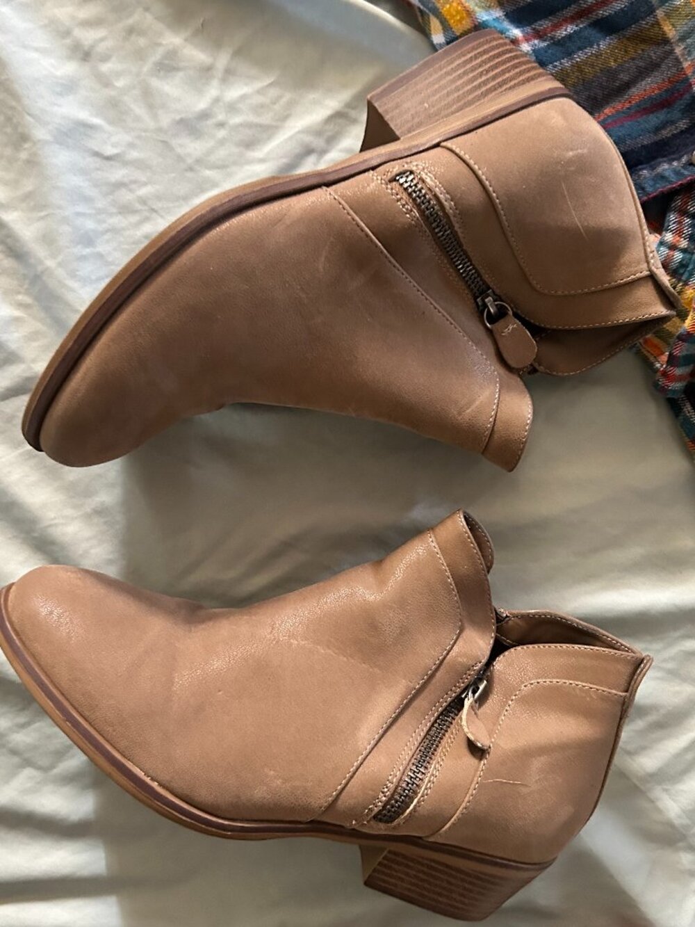 MIA tan  womans size 9 ankle boots zipper up shoes nine faux leather